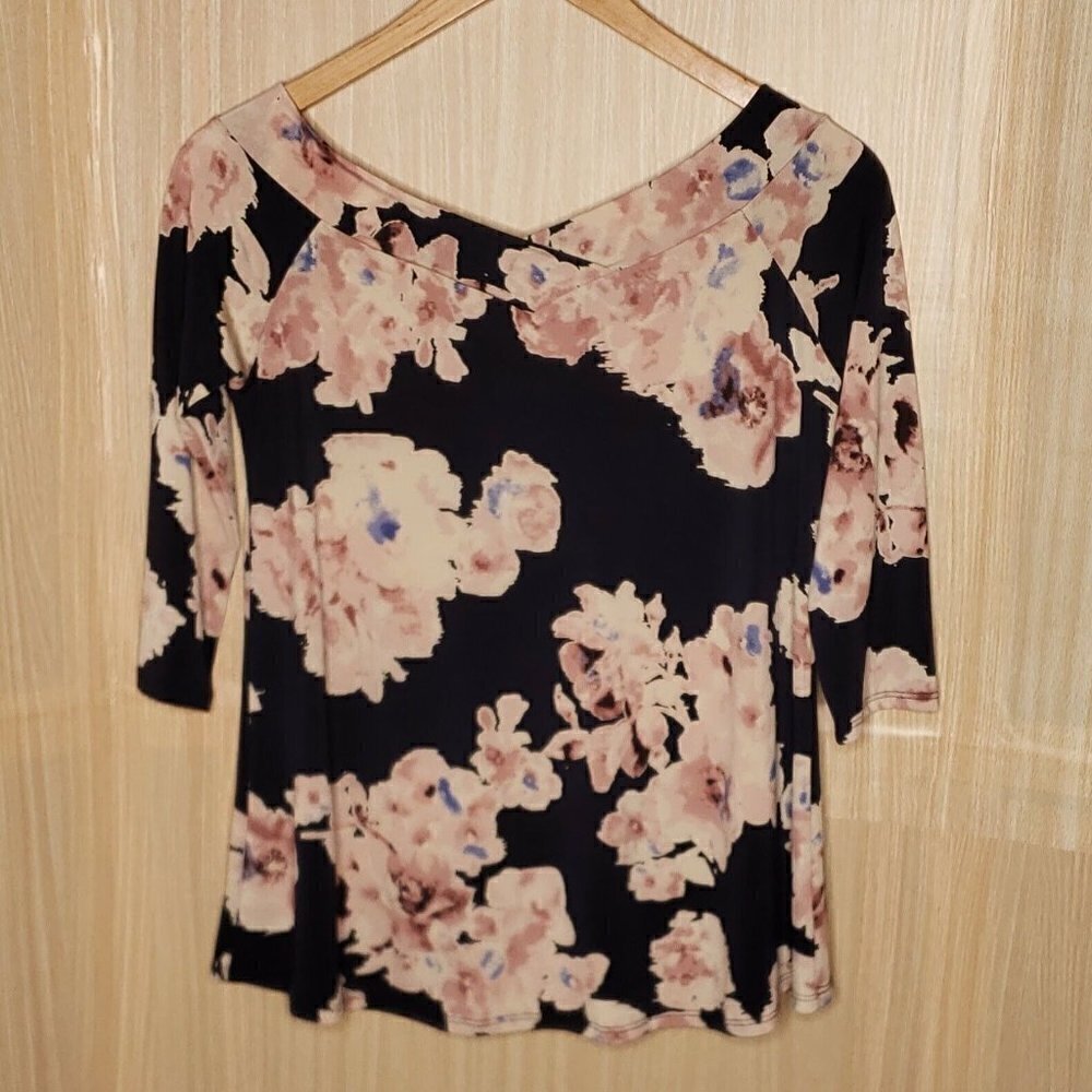 MTS Womens Navy Stretchy Floral Top Large